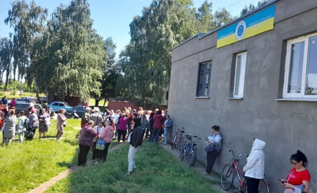 "Волонтерська Ліга" видає продуктові набори: хто, що і коли може отримати