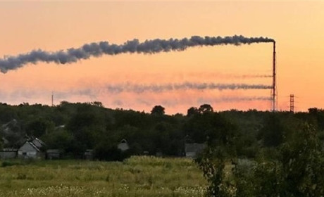 Кислотна хмара над Жовтими Водами: мешканці знову скаржаться на сморід і небезпечні викиди