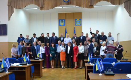 Хто не захотів фото на згадку і що вирішили на останній сесії Херсонської міської ради. Фоторепортаж