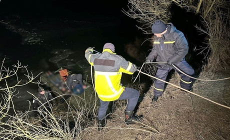 Трагедія на Херсонщині: п'ятеро дітей провалилися під кригу