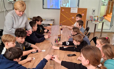 Новини Старокостянтинівщини: виставка, семінари, лекції для батьків, зустріч та ремонтні роботи