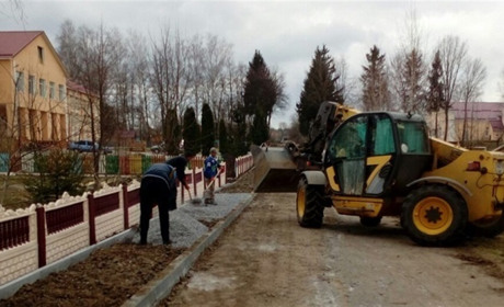 Як у Писарівці прибирали село