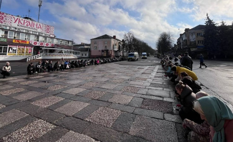 У Первомайську попрощалися із загиблим військовим Русланом Соловйовим