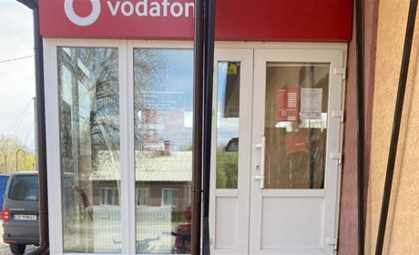 У Корюківці відновив роботу магазин «Водафон», який не працював два місяці