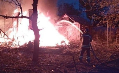 В Оріхові під завалами будинку виявили тіло жінки