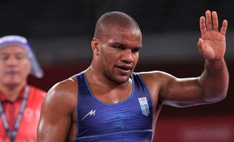 Перше золото в скарбничці української збірної: Жан Беленюк Олімпійський чемпіон