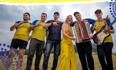 Благодійний концерт гурту "Крутий заміс" у Знам'янці