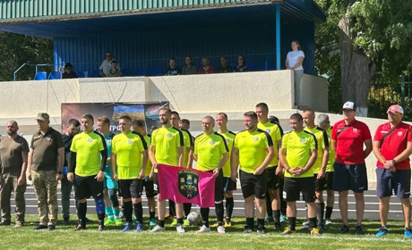 У Біляївці відбувся футбольний турнір «Кубок героїв громади»