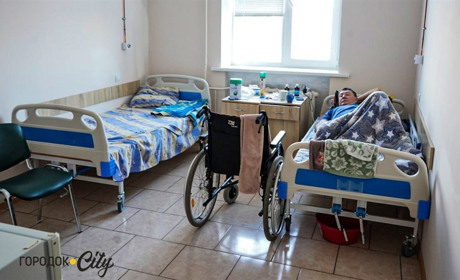 У Городоцькій лікарні відкрито нове відділення. Там допомагають важкохворим