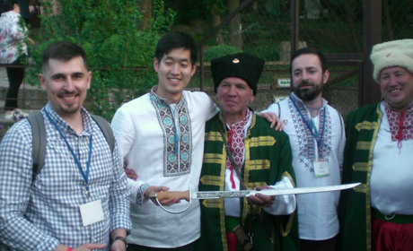 Як американців у козаки посвятили