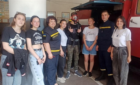 Плели сітки і вчилися надавати першу допомогу: як у Балтській школі пройшли польові збори