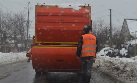 Подворовий збір сміття у Біляївці: комунальники нагадали правильний графік