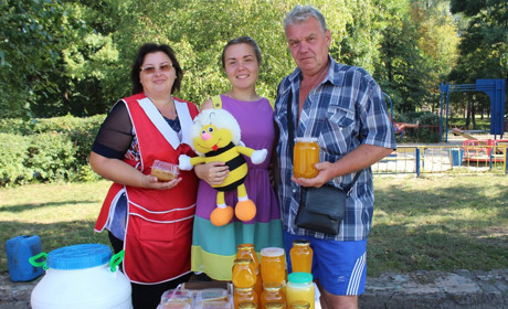 У Петропавлівці вперше пройшов медовий ярмарок