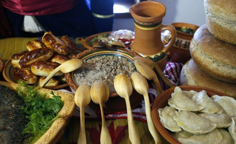 Чистий понеділок та Великий піст 2023: що можна їсти, а в чому варто себе обмежити