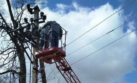 За тиждень на Донеччині відновили світло для 19 тисяч родин