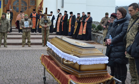 Дорога до небес: остання подорож «на щиті» Героя Олександра Лівака до Чортківського краю