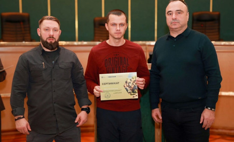 Ветеранам війни зі Славути та Нетішина вручили сертифікати на житло