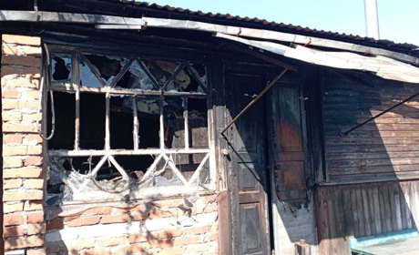 Родина захисника, у якої вщент згорів будинок, звертається по допомогу