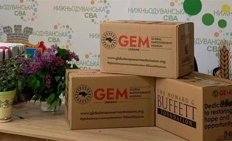 Переселенцям з Луганщини видаватимуть продовольчі набори від благодійників. Куди звертатися