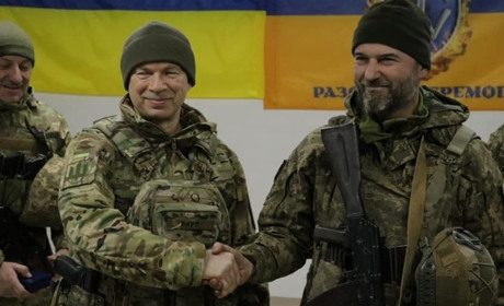 Президент нагородив орденом «За мужність» ІІІ ступеня молодшого сержанта Олександра Цебрія з Умані