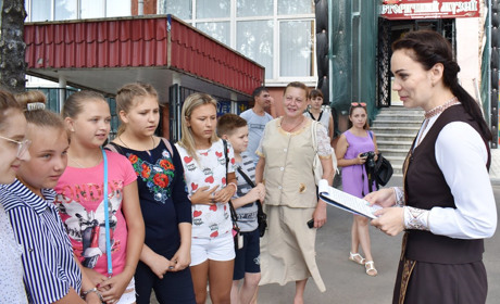 Акція музею зібрала  знавців мови