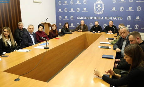 Діалог влади та бізнесу. У Хмельницькому очільники області зустрілися з підприємцями