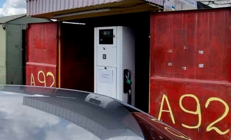 У Рокитнівській громаді виявили нелегальну заправку