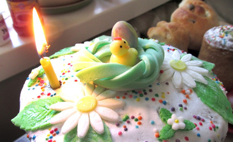 Пасха дома: украинцев призывают отказаться от посещения храмов и церквей 19 апреля 