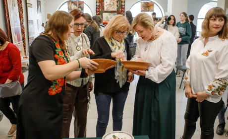 У Вінниці презентували віртуальний музей барської кераміки та відкрили виставку артрезиденції