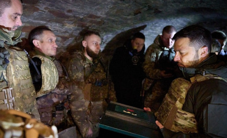 Зеленський вручив нагороди українським захисникам на передовій Запорізького напряму