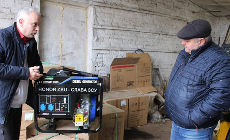 Різдвяний подарунок для сіл: Менська громада придбала 11 генераторів для старостатів