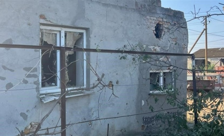 На Херсонщині армія рф завдала ударів по критичній та соціальній інфраструктурі, житлових кварталах