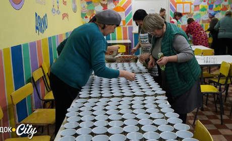 «Банка каші з рідної школи в окопі»: як Городоцький ліцей №1 підтримує своїх випускників на фронті