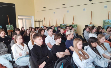 Новини воєнного часу. Старокостянтинівщина. Калейдоскоп перемог, Алея пам'яті, презентація