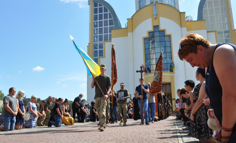 До рідного Чорткова назавжди повернувся воїн-Герой Хвала Олександр
