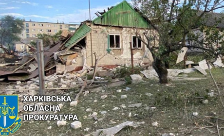 Наслідки удару рф по селищу Куп’янськ-Вузловий 9 липня: 2 загиблих та 4 постраждалих