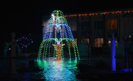 Водопад вогнів: як місто та населені пункти Сватівської громади змінилися у Новорічні свята