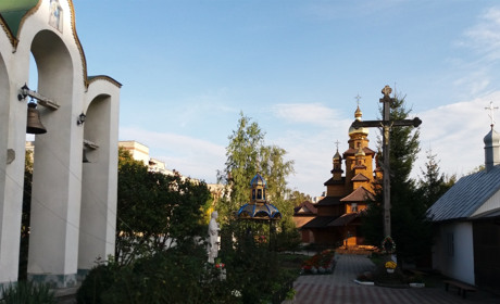 Чим церкви західної України відрізняються від східної, і коли українські католики святкують Різдво