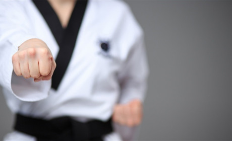 Чемпіонка Світу з карате і тренер зі Сватового отримають грошові премії від обласної адміністрації