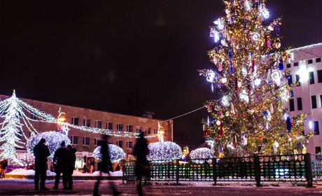 Оголошено збір подарунків для дітей-переселенців з Луганщини. Куди приносити гостинці