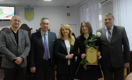 У Жмеринці працівників суду привітали з професійним святом: фоторепортаж
