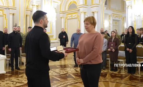 «Золоту Зірку» Героя України вручили матері Миколи Мироненка