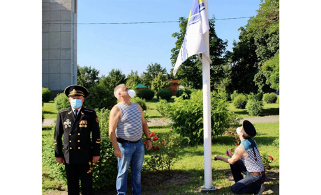 День ВМС під Військово-морським прапором. Нетішин долучився до всеукраїнського флешмобу