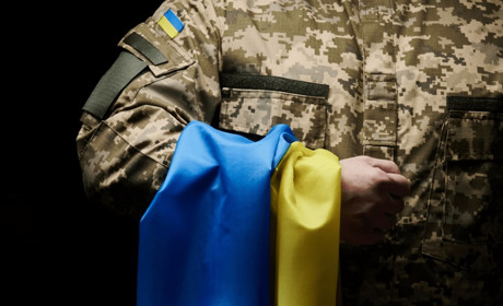 Військовий стан в Україні продовжено