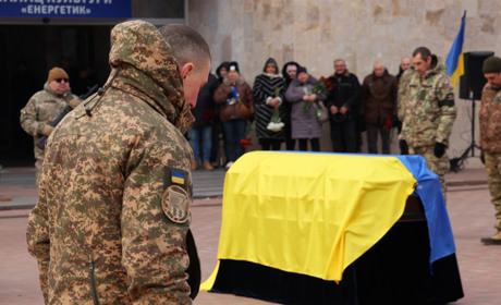 Він мріяв про родину – загинув за Україну: південноукраїнці попрощалися з Володимиром Костюкевичем