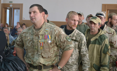 Два роки без Дениса Лошкарьова. Ми пригадали останню сесію Херсонської міської ради, де він був