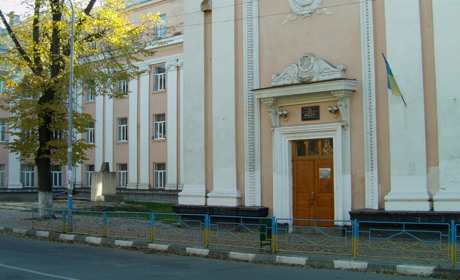 У Дрогобичі суд покарав маму, яка забула забрати сина зі школи: заявила у поліцію про його зникнення