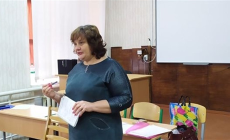 Вісім вчителів початкових класів беруть участь у Всеукраїнському конкурсі освітян