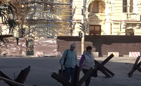 Підрядники, пов’язані з владою, будують школи у Херсоні, "заробляючи" на цьому мільйони