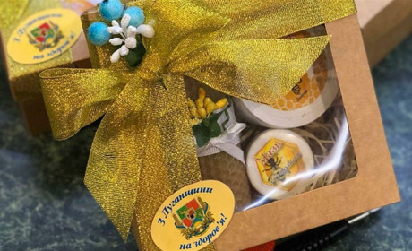 Свято наближається: корисні і приємні подарунки на Новий рік зі сватівської пасіки «Медове джерело»